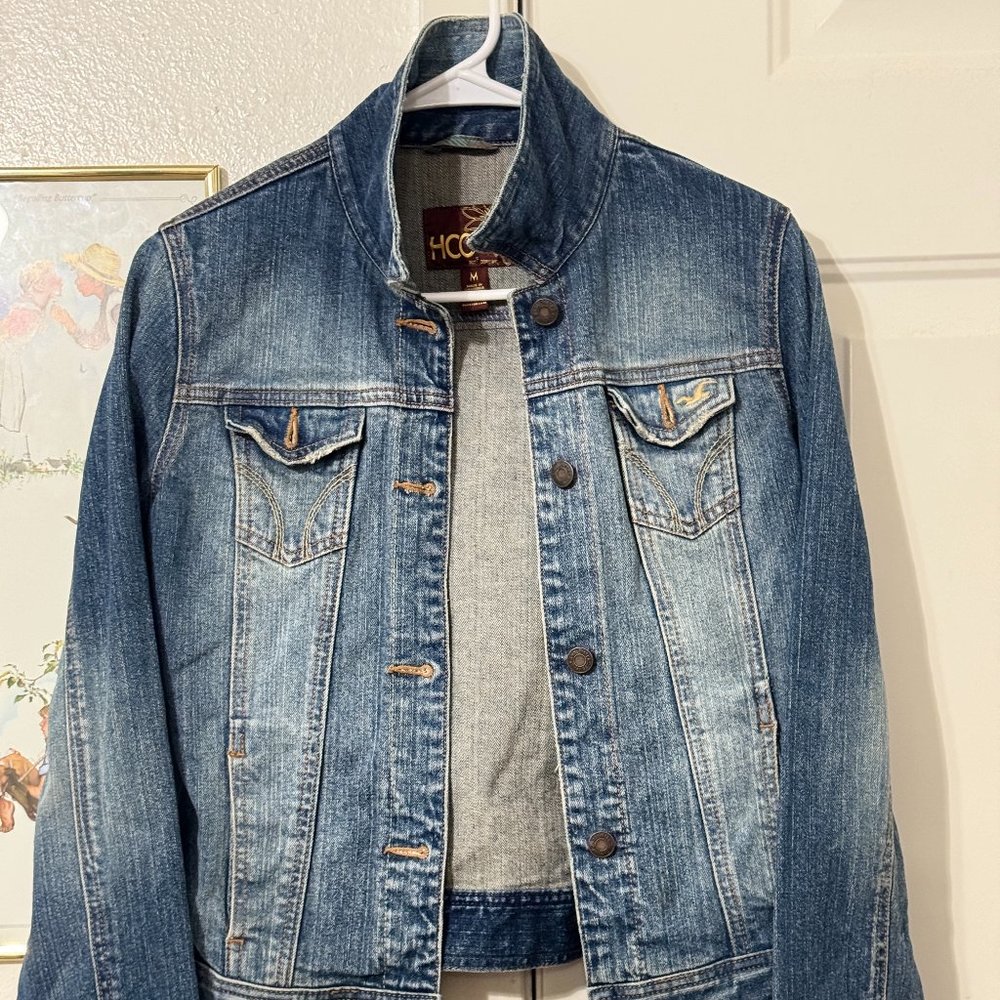 Women's Hollister Blue Denim Jacket Button Up Medium Size Stretch